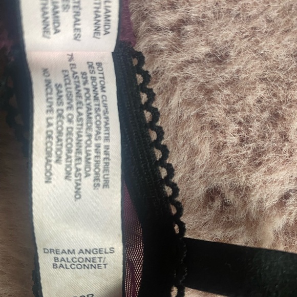 Victorias secret lace Demi bra. Size 32b. Worn maybe once or twice. - Picture 3 of 3